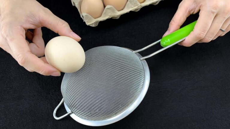 This simple gesture transforms your kitchen chaos into a well-organized haven…