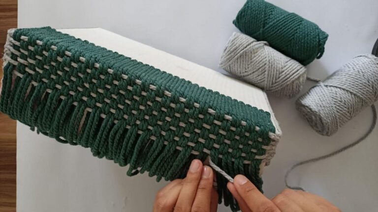 This simple trick transforms cardboard boxes into stunning DIY baskets…