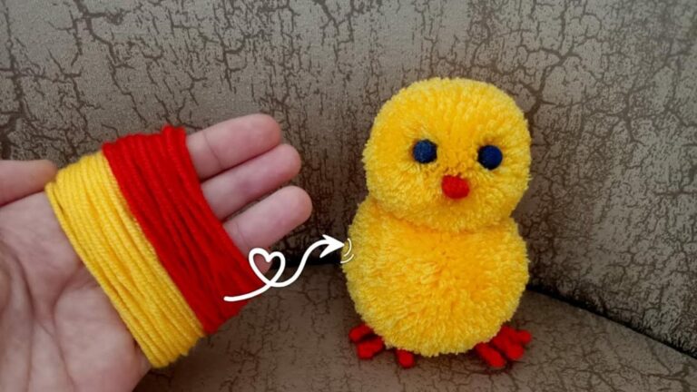 This simple trick transforms yarn into adorable pom pom chickens…