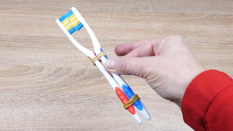This simple trick transforms old toothbrushes into invaluable cleaning tools…
