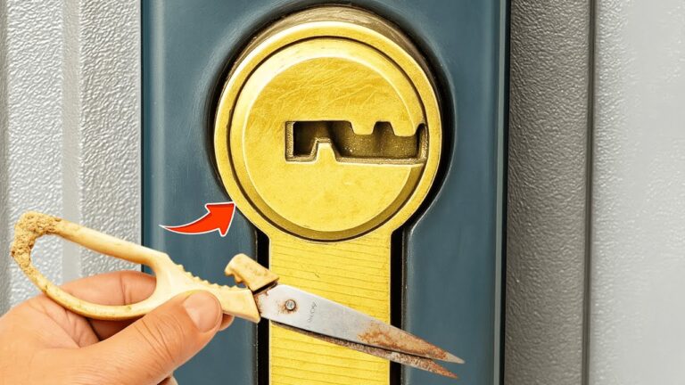 Transform Old Scissors into a Key with This 1 Simple Tip for Emergencies!