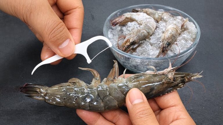 Remove Shrimp Veins in 3 Seconds with This Simple Flosser Trick!
