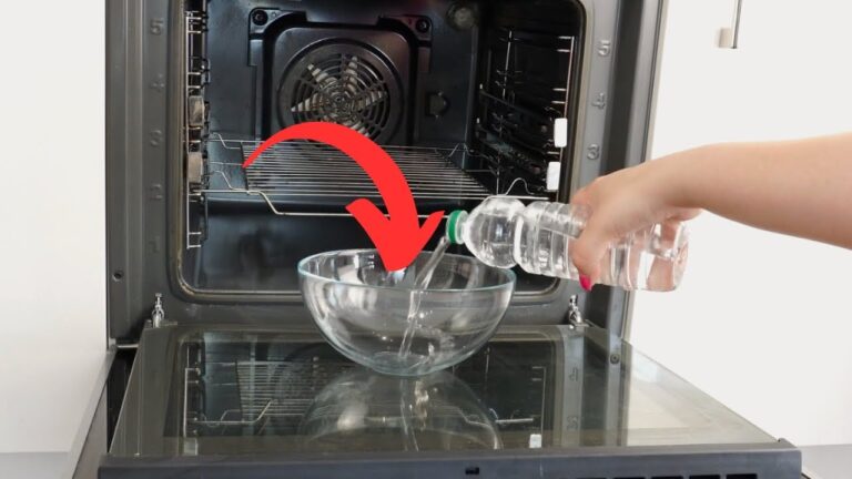 Clean Your Oven Effortlessly: 5 Simple Tips You Need to Try Today!