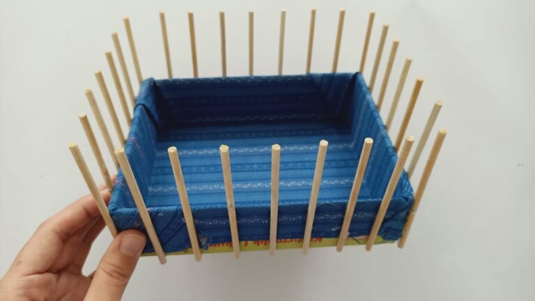 9 Creative DIY Projects Using Trash and Cardboard Boxes